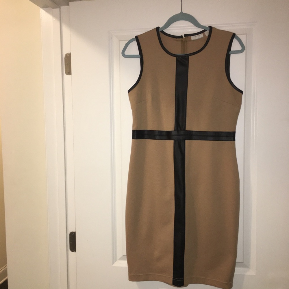 Elegant Tan and Black Sleeveless Dress, Size S